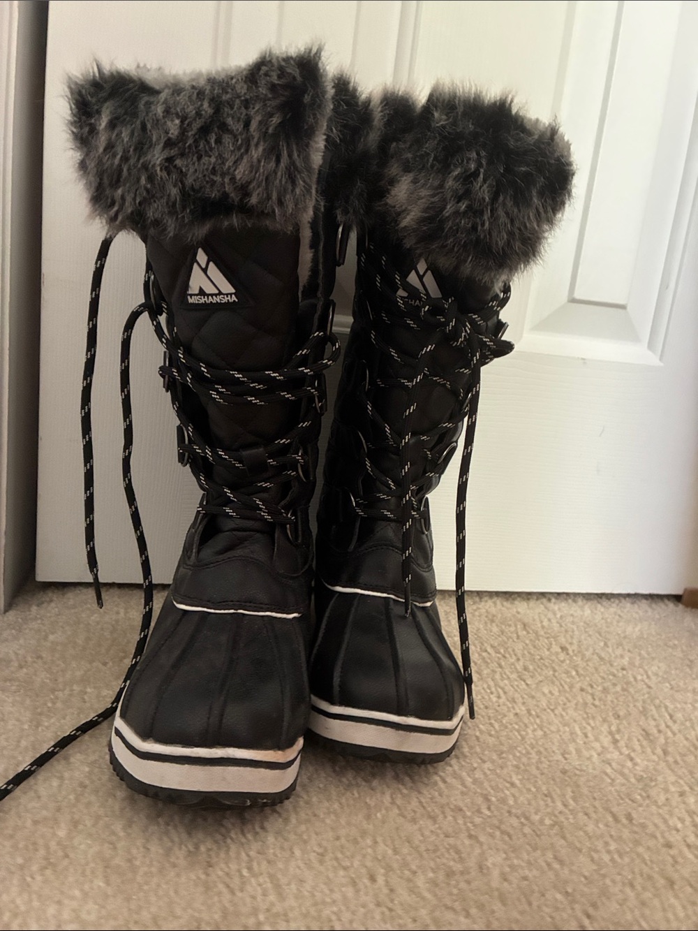 Mishansha Black Faux-Fur Lace-Up Snow Boots
